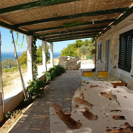 Robinson Paradiso Murvica (Brac)