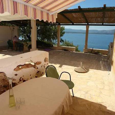 Robinson Paradiso * Murvica (Brac)