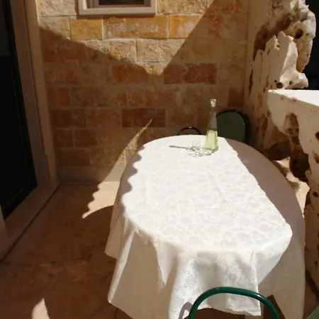 Robinson Paradiso Appartamento Murvica (Brac)